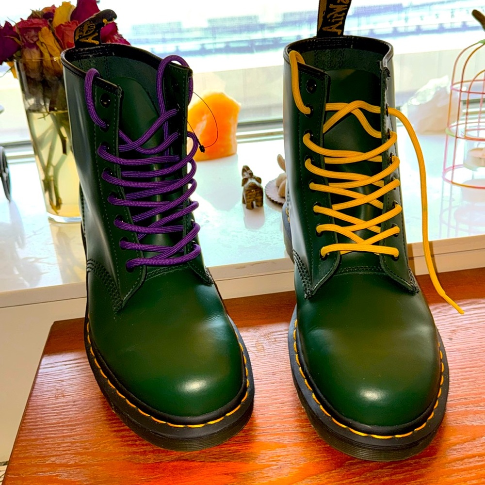 Dr Martens with extra laces
